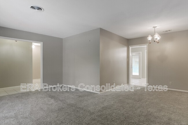 Photo - 3214 Leyte St