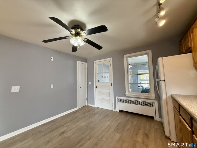 Photo - 37 Alexander Ave Unidad 1