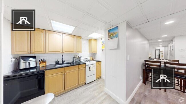 Building Photo - 2 bedroom in Allston MA 02134 Unit B5 Rental