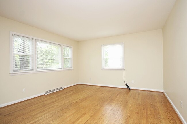 Photo - Student & Pet-Friendly UVA Area Rental