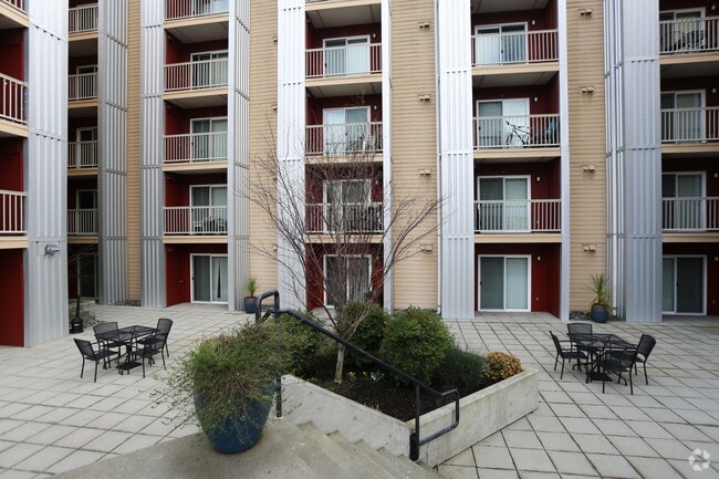 Villaggio Apartment Homes