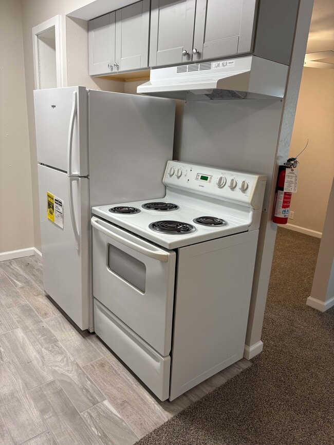 Estudio-Cocina - Wolf Ridge Apartments