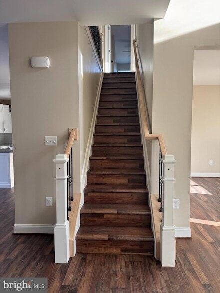 Photo - 45730 Locust Glen Ct