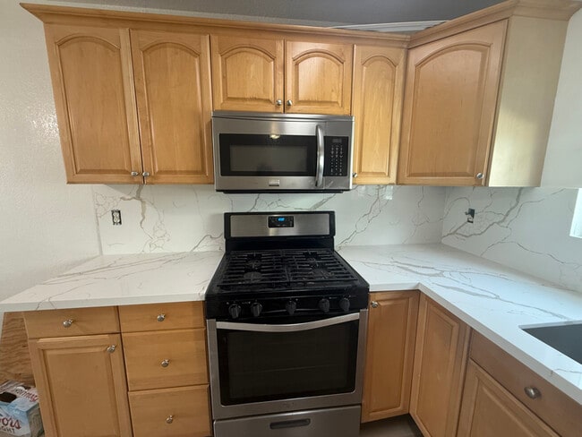 Photo - 165 Palm Ave