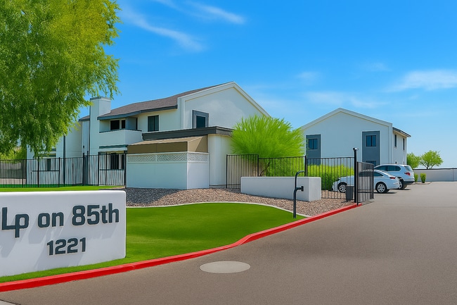 SPECTACULAR 1 BEDROOM 1 BATHROOM LOWER LEV... - SPECTACULAR 1 BEDROOM 1 BATHROOM LOWER LEV... Apartment Unit 102
