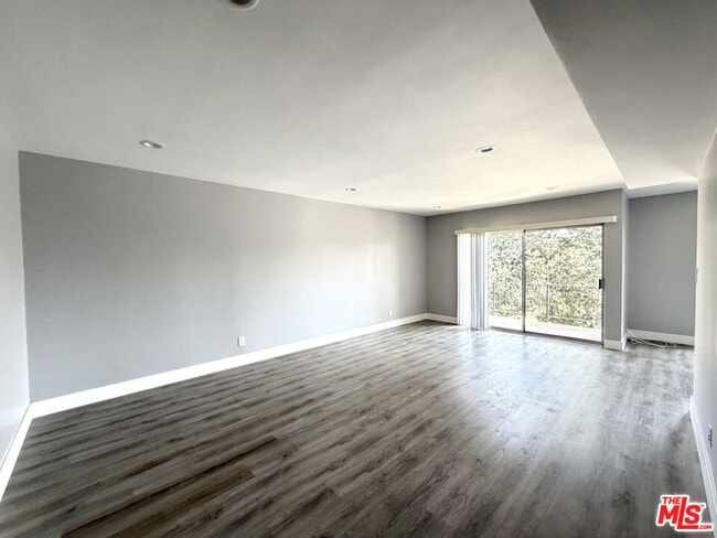 Photo - 711 Orange Grove Ave Unit 301