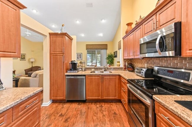 Building Photo - 9553 Shadybrook Dr Rental