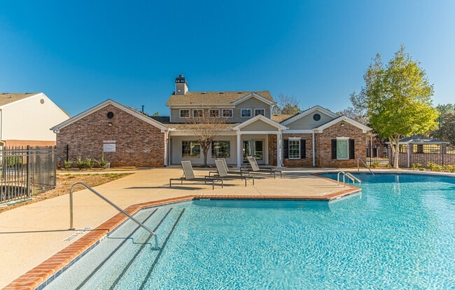 Photo - Groves of Lawrenceville