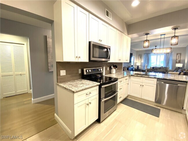 Building Photo - 2730 Cypress Trace Cir Unit 2820 Rental