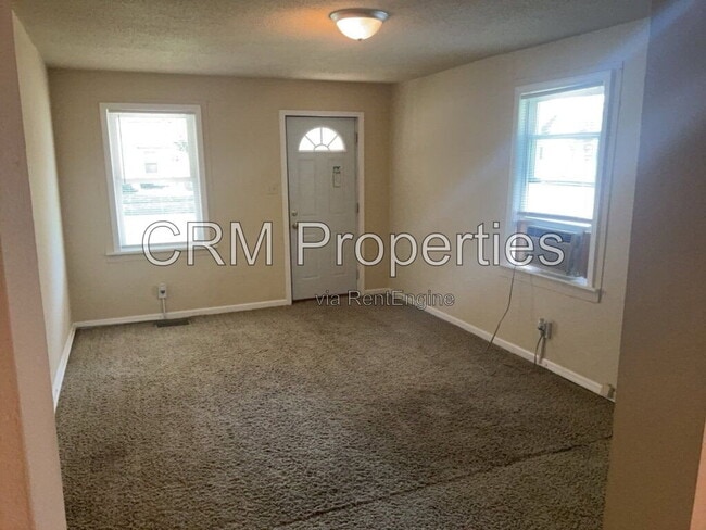 Photo - 1341 S Delphos St