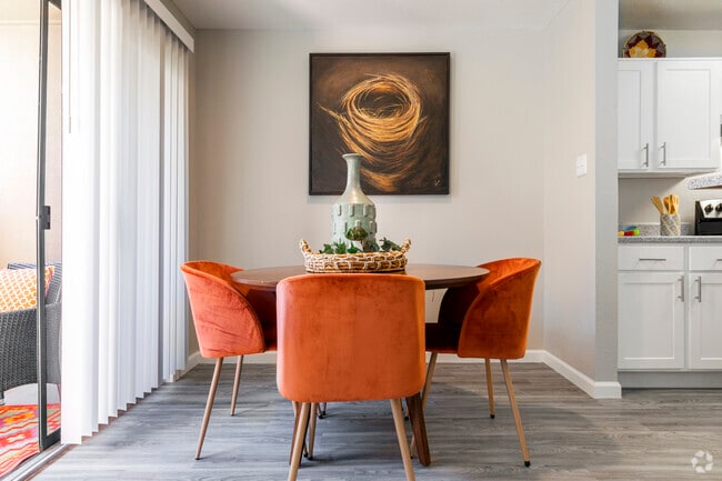 A3R 1 BR, 1 BA - 757SF