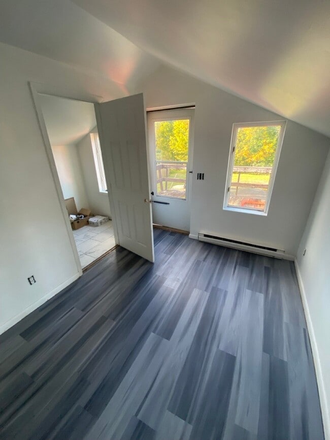 Photo - 104 W Main St