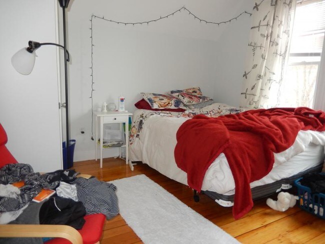 Photo - 40 Custer St