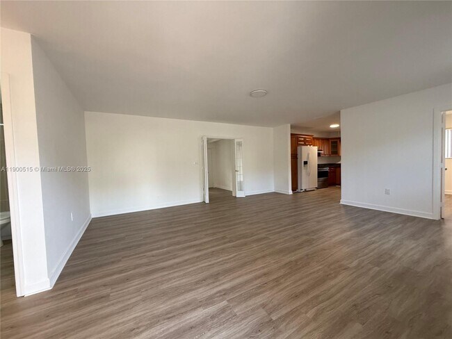 Photo - 1120 NW 32nd Ct Unit FRONT