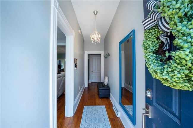 Photo - Stunning South Side 3BR - Skyline Views, Master Suite & Finished 3rd Floor