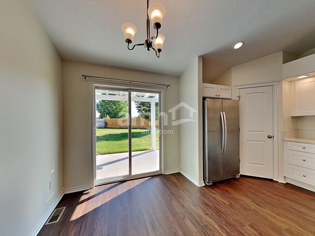 Photo - 5318 Worth Way