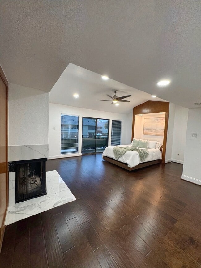 Building Photo - 14777 Wunderlich Dr Unit 1108