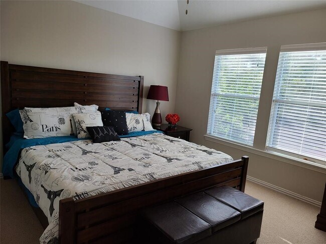 Photo - 106 W Arbor Camp Cir