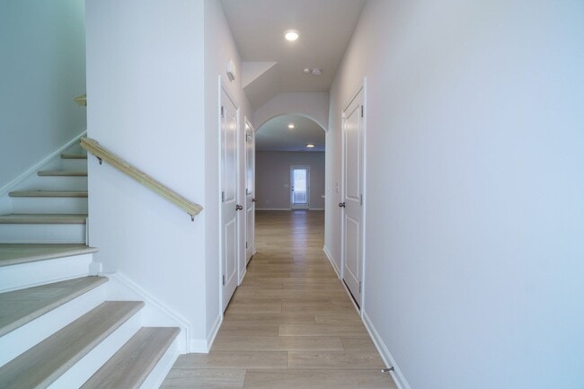 Photo - Almost New End Unit Townhome in desirable Chateau community