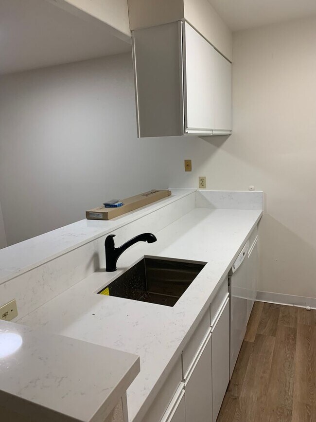 Photo - 4301 Woodland Park