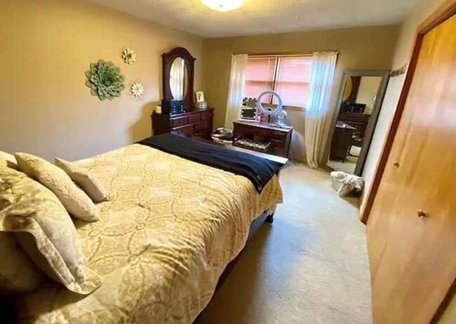 Smith Center Apartment Unit 1 - Smith Center, KS | ForRent.com