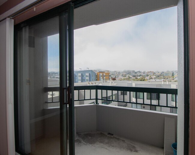Photo - Updated One Bedroom Condo at Opera Plaza | AMSI | Alexandr Metlinski