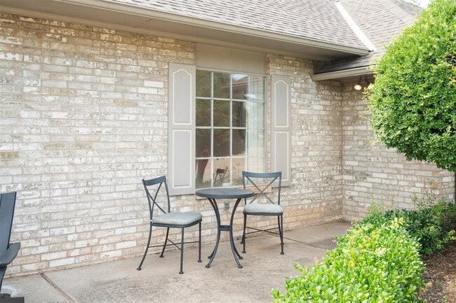 Photo - 6205 Avalon Ln