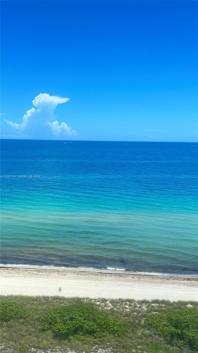 Photo - 9225 Collins Ave Unit 1402