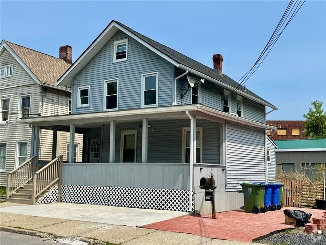 Building Photo - 34 Smith St Rental