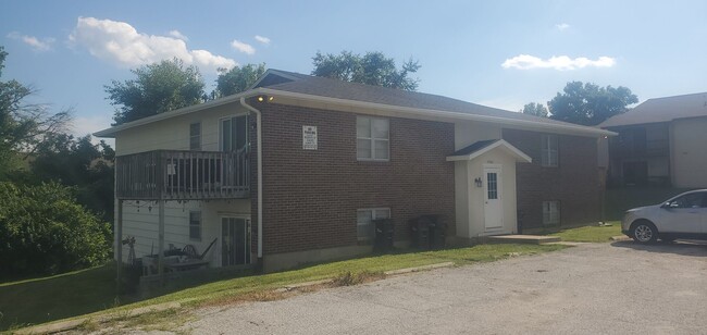Building Photo - 3304 Albany Ct Unit B Rental