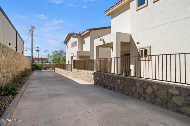 Photo - 6305 Palo Verde Pl