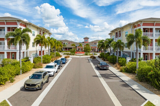 5110 S Manhattan Ave Tampa, FL 33611-3418