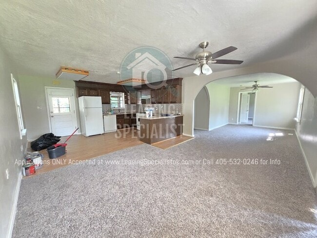 Photo - Charming Del City 4 Bed 2 bath! Casa