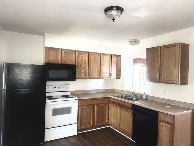 Photo - 1465 Anniston Dr