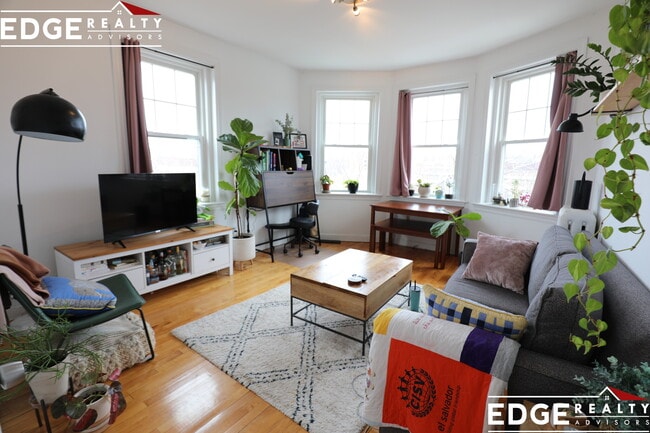 Photo - 164 Strathmore Rd Unit 21