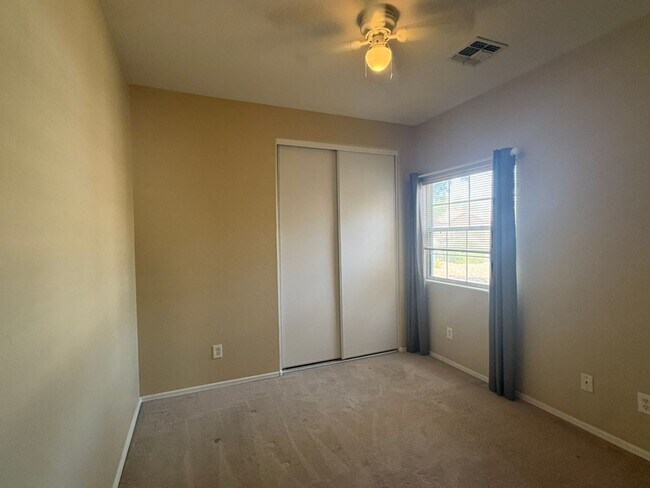 Photo - 3-Bedroom Surprise Home near ball park