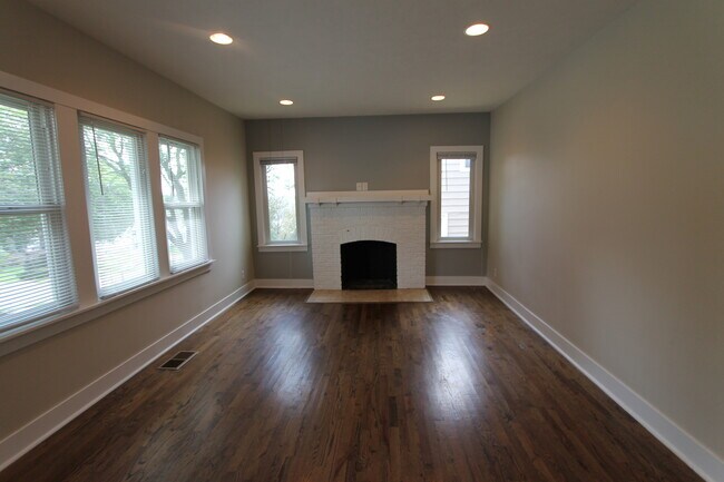 Photo - Dreamy 3 Bedroom house in Midtown