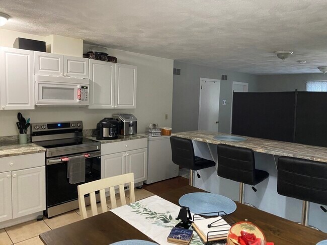 Photo - 133 Walnut St Unit 1