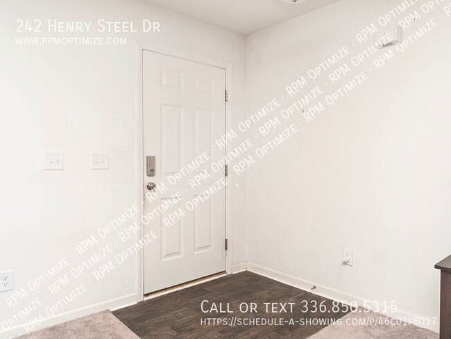 Photo - 242 Henry Steel Dr