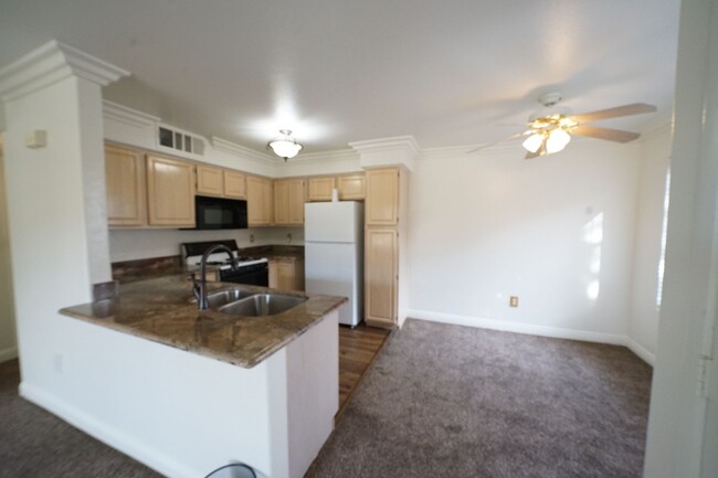 NO SHOWINGS until 3/1/2023 Condo Unit 1012 - Condo for Rent in Las ...