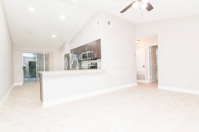 1848 Bonneville Dr