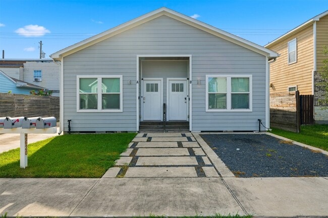Photo - 2620 Delafield St Unit B