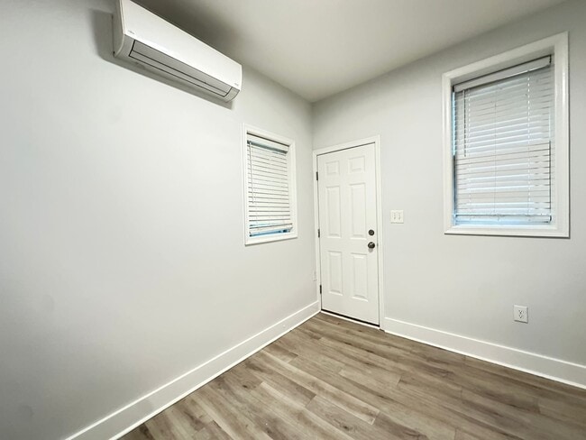 Photo - 2822 N Taney St