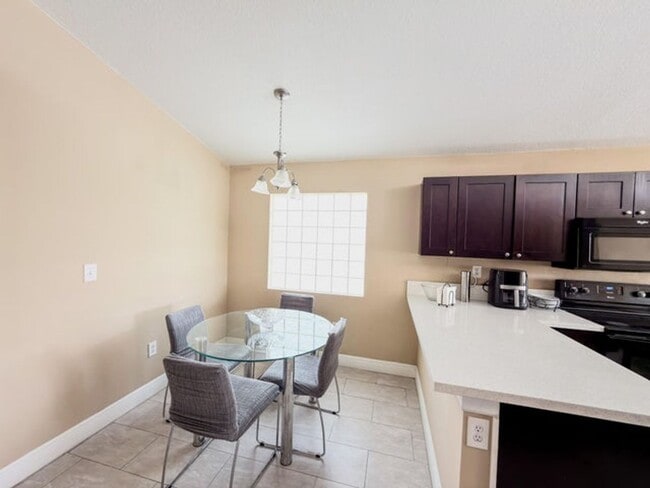 Photo - 775 NW 165th Ave