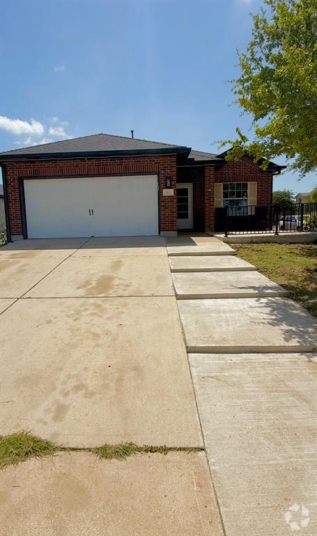 Building Photo - 811 Estancia Way Rental
