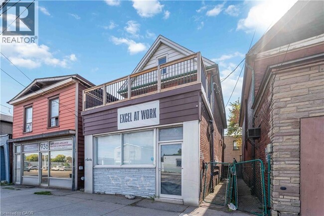 Photo - 934 Barton St E Unit 2