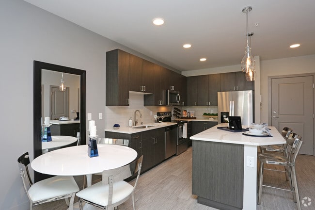 1BR, 1BA - B1 - Brookfield Reserve