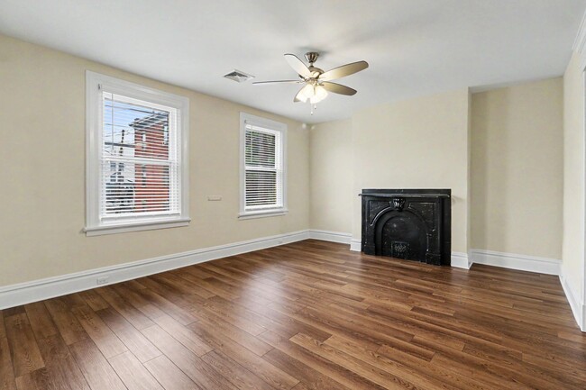 Photo - 36 W Pomfret St Unidad 2