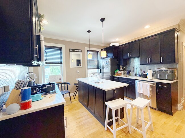 17 Pleasant St Unit 3