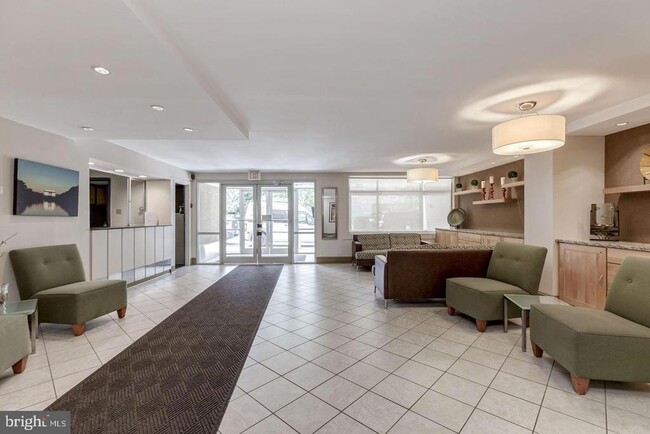 Building Photo - 2401 H St NW Unit 307